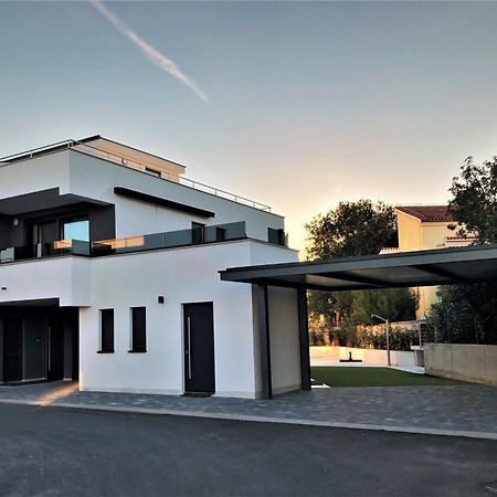 Villa Joka Баньоле Екстер'єр фото